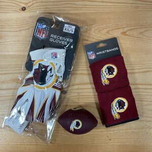 Washington Redskins FAN SET Wristbands Ball Football Receiver Gloves Youth XS/S